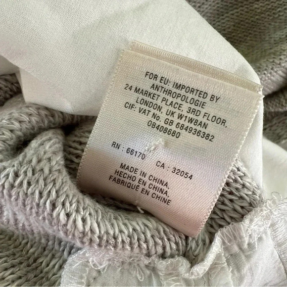 Moth Anthropologie Mixed Media Sweater Blouse Gray and White Size Medium - Picture 10 of 10